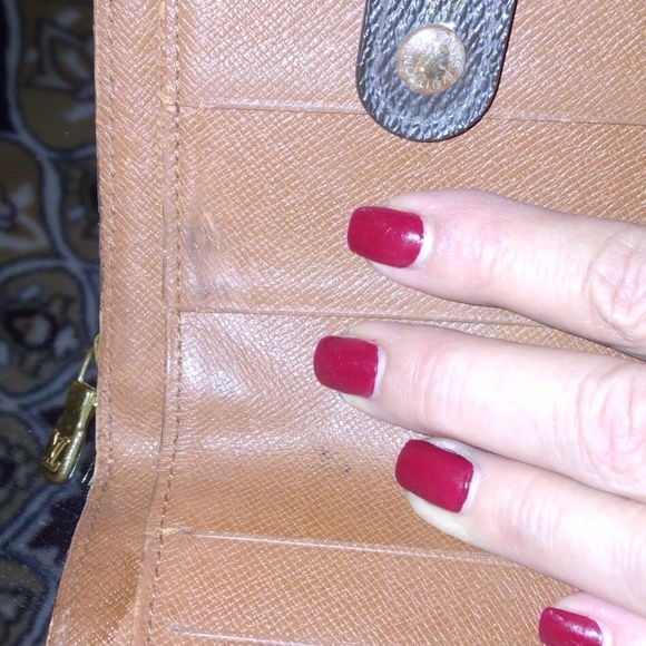 SOLD Authentic Louis Vuitton Bifold Wallet - Picture 11 of 15